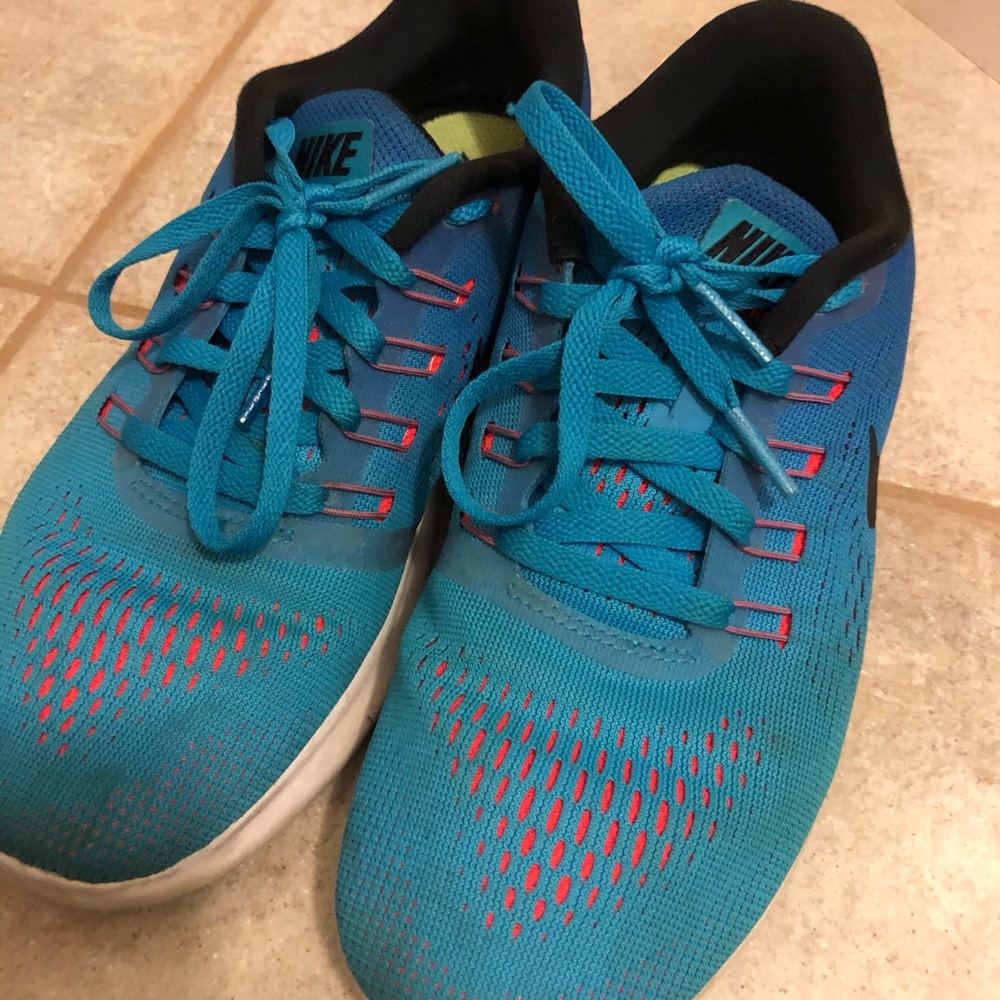 Nike runners - Picture 2 of 5